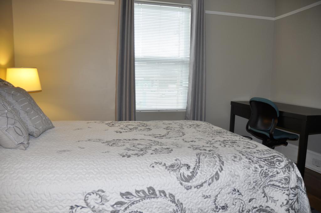 Moncton Suites - Apartments Across Georges Dumont Luaran gambar