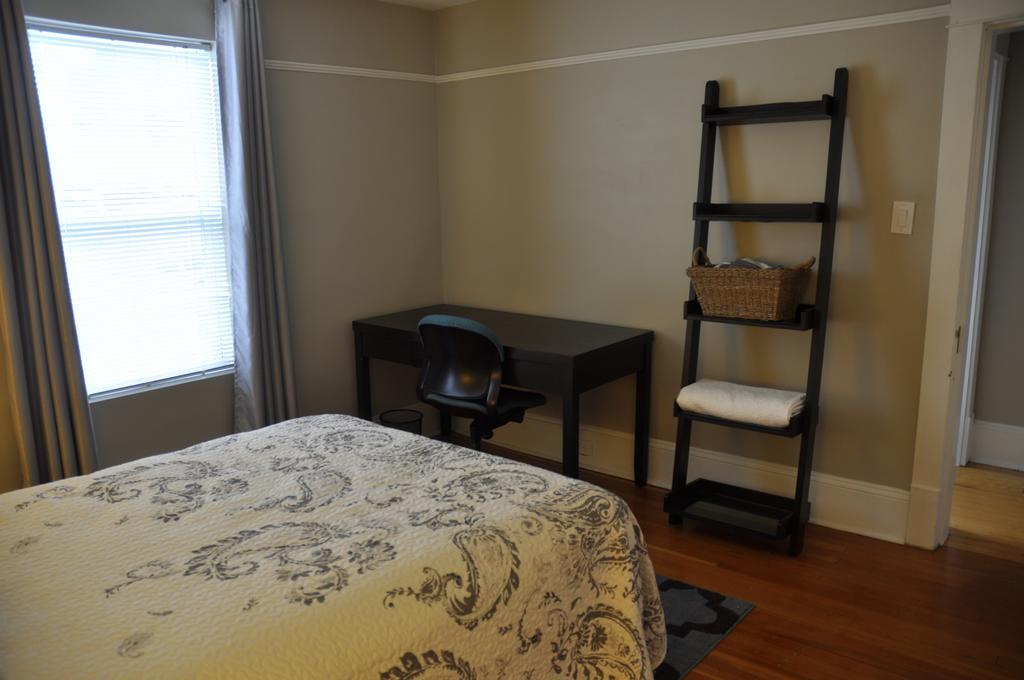 Moncton Suites - Apartments Across Georges Dumont Luaran gambar