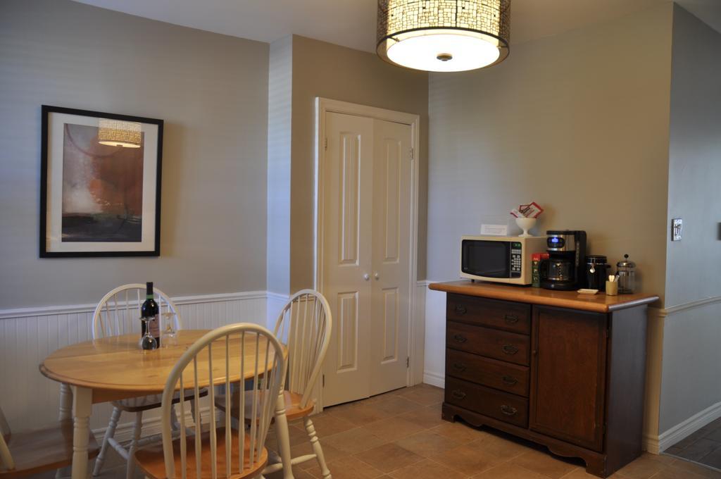 Moncton Suites - Apartments Across Georges Dumont Luaran gambar