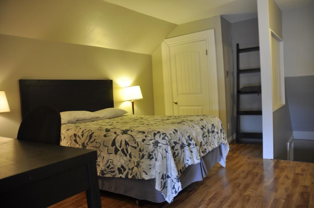 Moncton Suites - Apartments Across Georges Dumont Luaran gambar