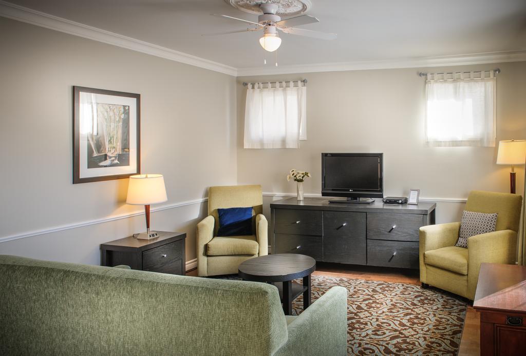 Moncton Suites - Apartments Across Georges Dumont Luaran gambar